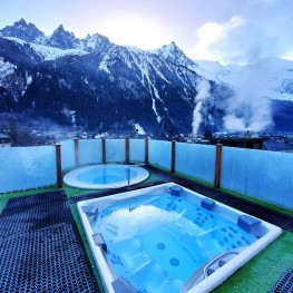 JACUZZI 3 RETOUCHE-compressed